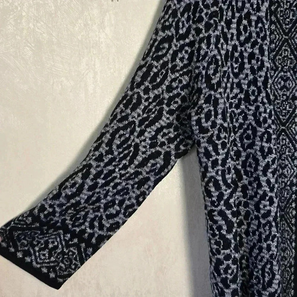 Ruby Rd Womens Large Leopard Fringe Blue Metallic Silver Thread Cardigan Sweater - Picture 4 of 6